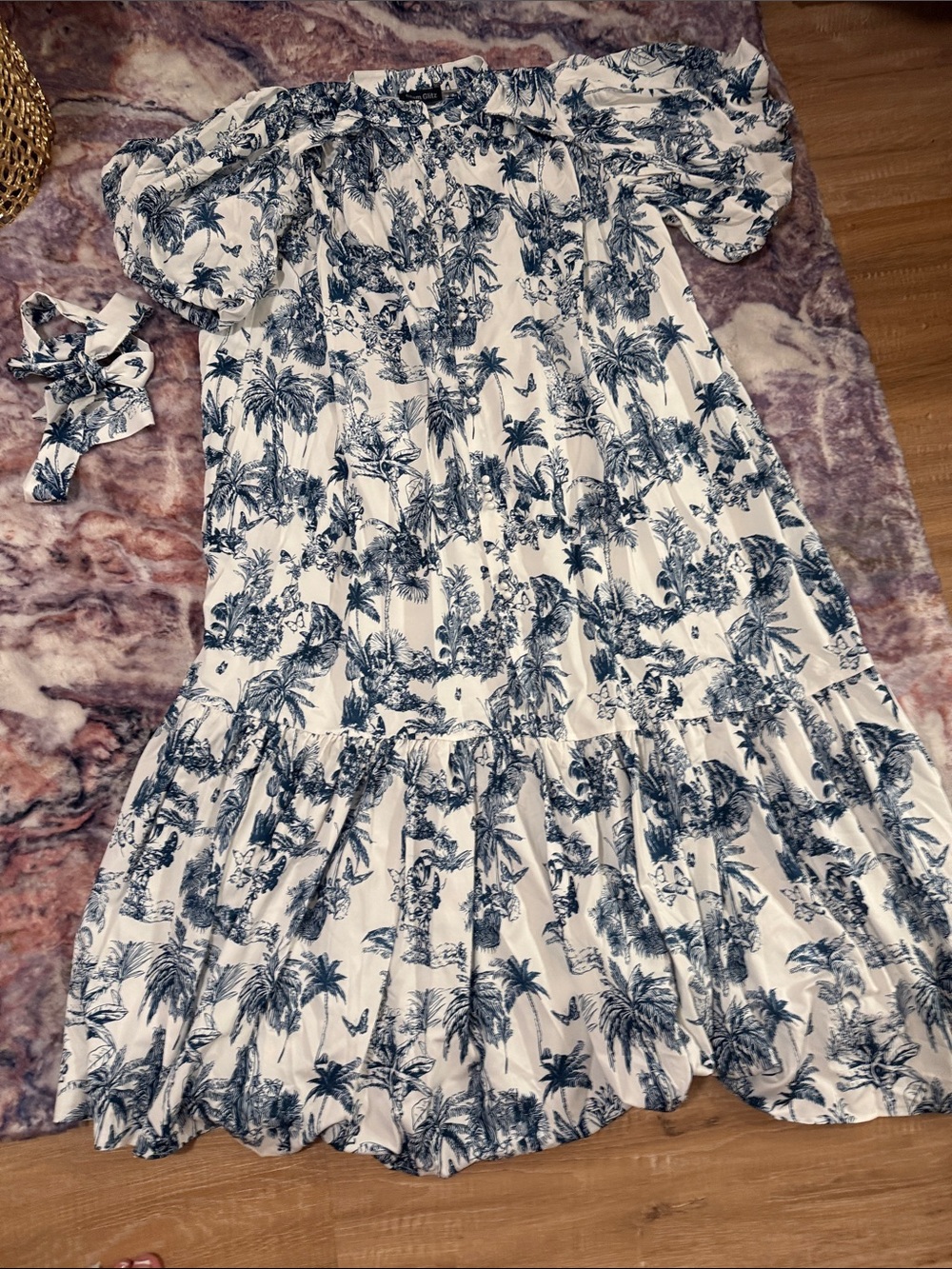 Women’s White and Navy Tropical Print Tiered Dress NWOT